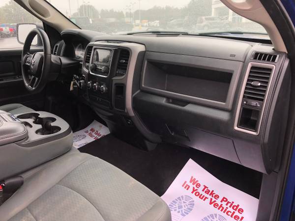 Clean Carfax! 2016 Ram 1500! 4x4! Crew Cab! Very Sharp! for sale in Ortonville, MI – photo 19