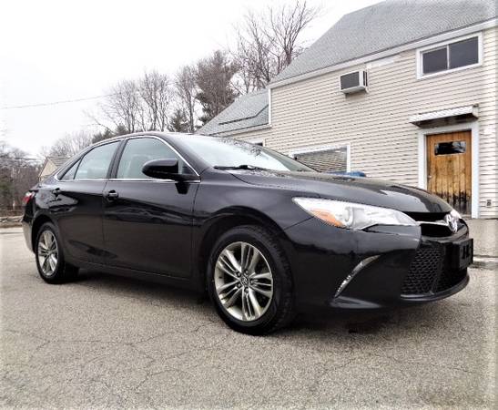 2017 Toyota Camry SE Moonroof All Power 1-Owner Clean IPOD NICE for sale in Hampton Falls, MA – photo 2