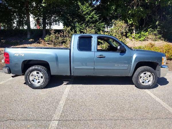 2013 Chevrolet Chevy Silverado 1500 LT Ext. Cab Long Box 4WD - EASY... for sale in Holliston, MA – photo 2