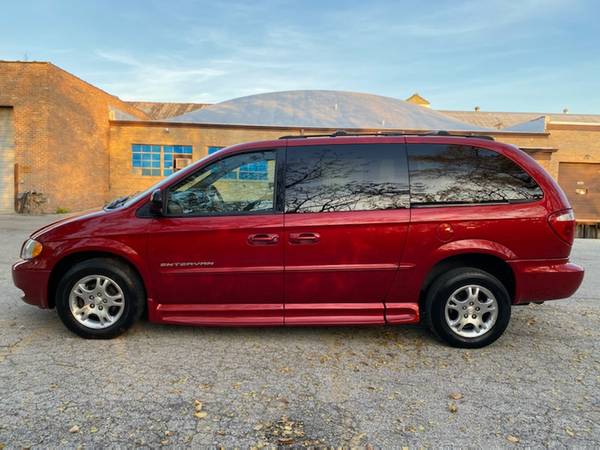 EXTRA CLEAN DODGE CARAVAN HANDICAP WHEELCHAIR ACCESSIBLE MOBILITY... for sale in SKOKIE, WI – photo 2