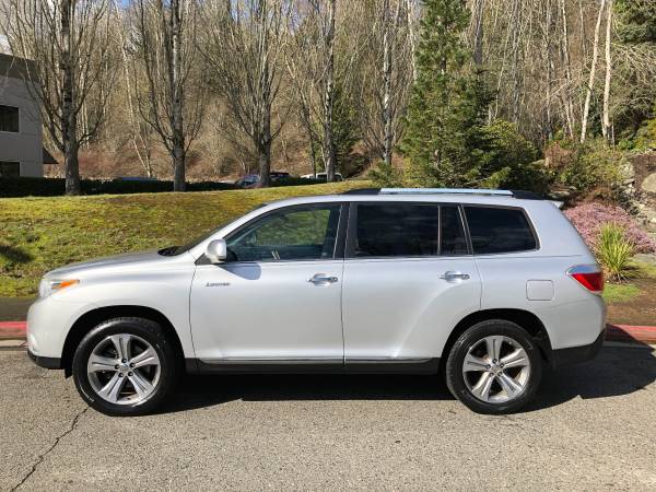 2011 Toyota Highlander Limited 4WD - Clean title, Third Row for sale in Kirkland, WA – photo 8