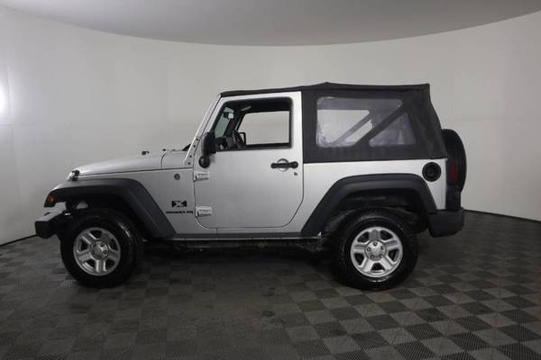 2009 Jeep Wrangler Bright Silver Metallic Sweet deal*SPECIAL!!!* for sale in Anchorage, AK – photo 6