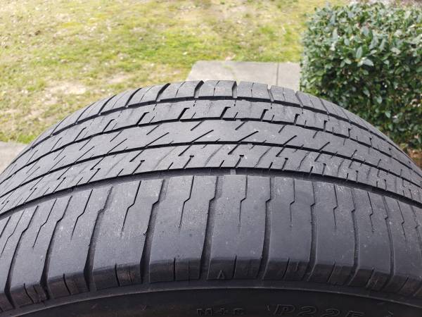 For sale used Goodyear eagles 225/50/17 for sale in Auburn, AL – photo 3
