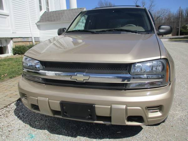 2004 Chevrolet Trailblazer LS 4x4 - - by dealer for sale in Atwater, OH – photo 7
