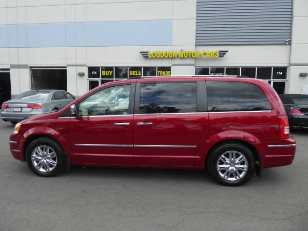 2008 Chrysler Town and Country Limited 4dr Mini Van for sale in CHANTILLY, District Of Columbia – photo 7