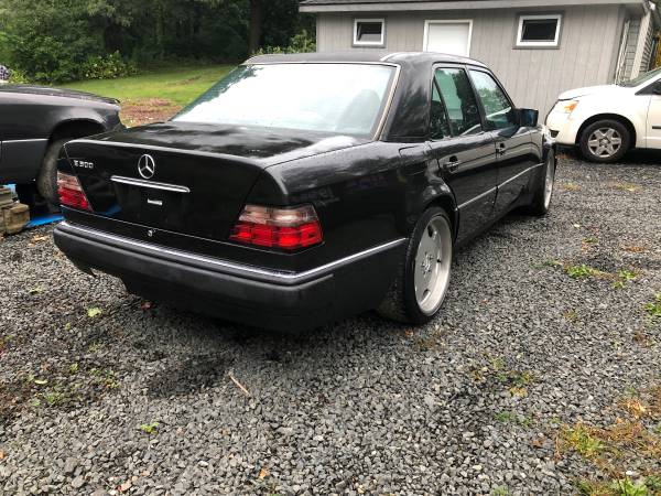 Mercedes 500E W124 Low miles for sale in West Springfield, MA – photo 3