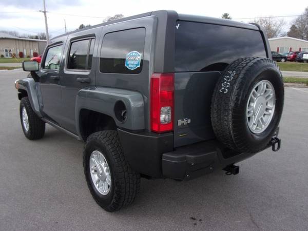 2009 HUMMER H3 Base 4x4 4dr SUV - cars & trucks - by dealer -... for sale in Waukesha, WI – photo 10
