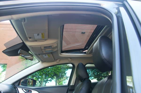 2018 Mazda 3 Mazda3 S Touring Hatchback Auto Sunroof Camera BOSE for sale in Hillsboro, OR – photo 15