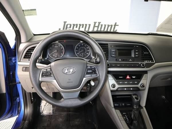 2017 Hyundai Elantra SE for sale in Lexington, NC – photo 14