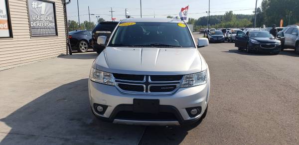 **ALL-WHEEL DRIVE!! 2011 Dodge Journey AWD 4dr R/T for sale in Chesaning, MI – photo 2