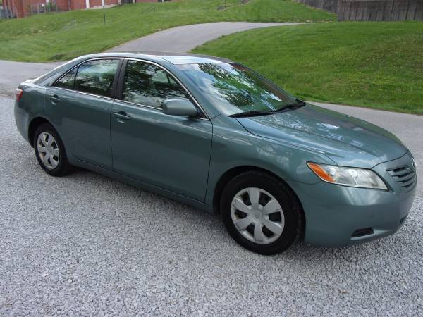 2009 Toyota Camry LE (runs perfect) - - by dealer for sale in Cincinnati, OH – photo 3