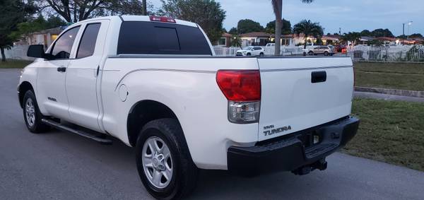 Toyota tundra 2013 - cars & trucks - by owner - vehicle automotive... for sale in Hialeah, FL – photo 2