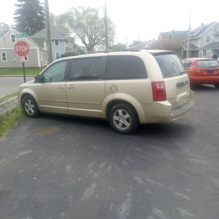 DODGE CARAVAN MINIVAN 3RD ROW SEATING - - by dealer for sale in Massillon, OH – photo 2