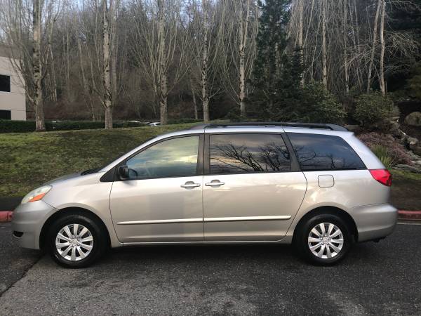 2006 Toyota Sienna LE - Local Trade, Clean title, Affordable for sale in Kirkland, WA – photo 8