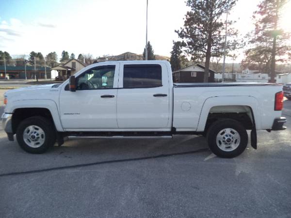 2016 GMC Sierra 2500HD Crew Cab 6.0L V8 4x4, low miles - cars &... for sale in sturgis, WY – photo 8