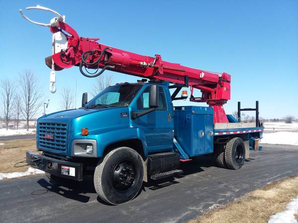 2007 GMC C7500 47 Sheave Height Altec Diesel 120k mi Digger Derrick for sale in Gilberts, WI – photo 7