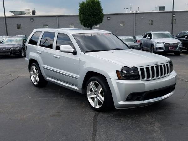 2006 Jeep Grand Cherokee SRT-8 SKU:6C214971 SUV for sale in Westmont, IL – photo 3