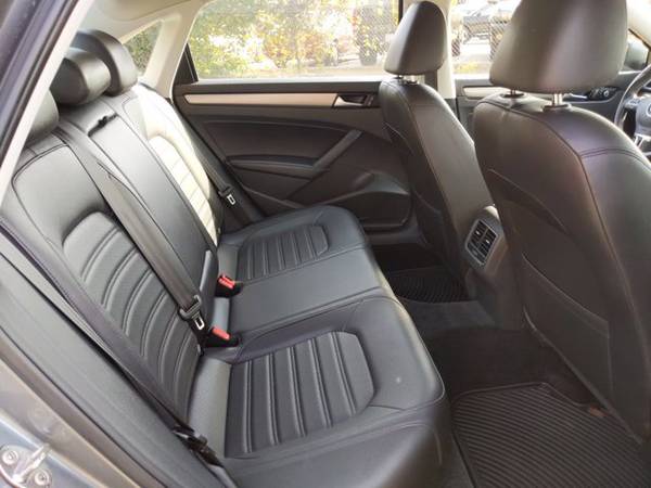 2015 Volkswagen Passat 1.8T SE w/Sunroof & Nav SKU:FC066750 Sedan -... for sale in Costa Mesa, CA – photo 21