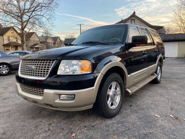 2005 Ford Expedition Eddie Bauer 5 4L V8 - - by dealer for sale in Cleveland, OH – photo 2