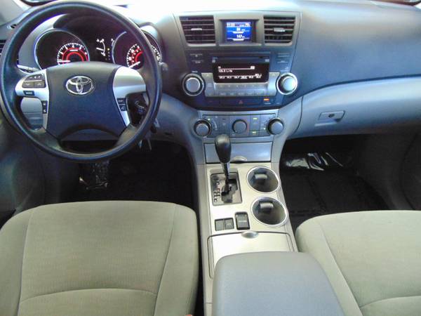 2012 Toyota Highlander Base 2WD V6 for sale in Lutz, FL – photo 24