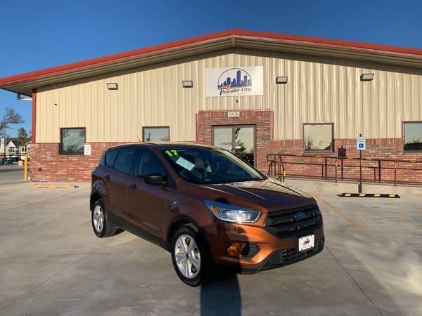 2017 FORD ESCAPE - - by dealer - vehicle automotive sale for sale in Oklahoma City, OK – photo 2