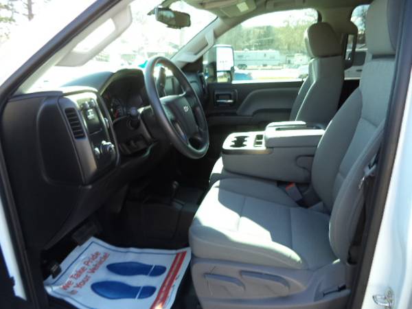 2019 Chevrolet Silverado 2500HD Double Cab 6.0l V8 4x4, low miles -... for sale in Sturgis, SD – photo 9