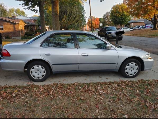 1999 Honda Accord - cars & trucks - by owner - vehicle automotive sale for sale in Florence, OH – photo 2