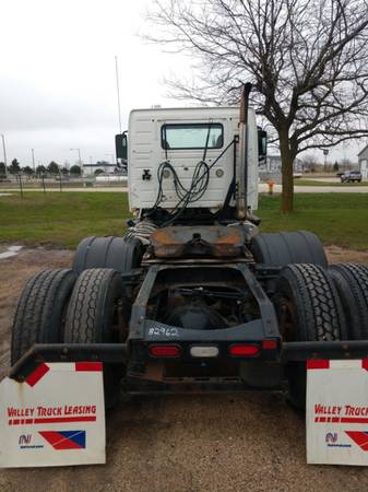 2012 Volvo daycab semi tractor for sale in Fond Du Lac, WI – photo 6