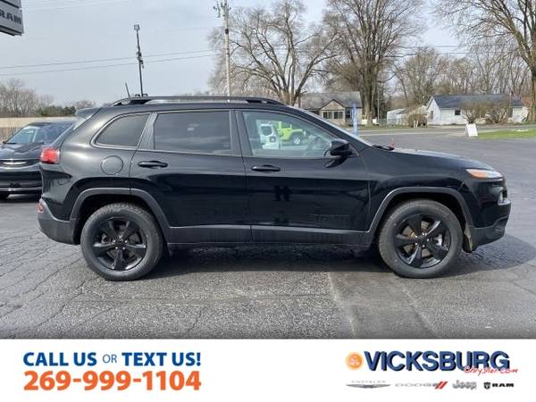 2017 Jeep Cherokee Limited - - by dealer - vehicle for sale in Vicksburg, MI – photo 4