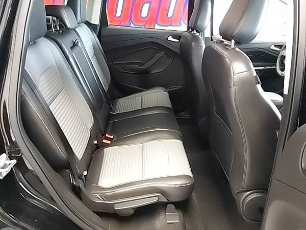2018 Ford Escape 4WD 4D Sport Utility/SUV SE - - by for sale in Dubuque, IA – photo 17