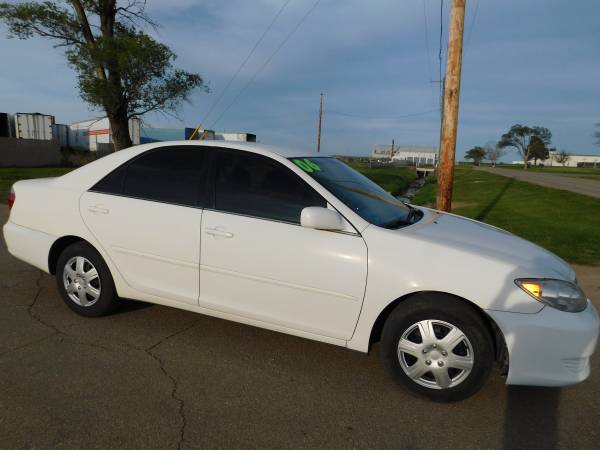 2006 Toyota Camry LE - - by dealer - vehicle for sale in Topeka, KS – photo 16