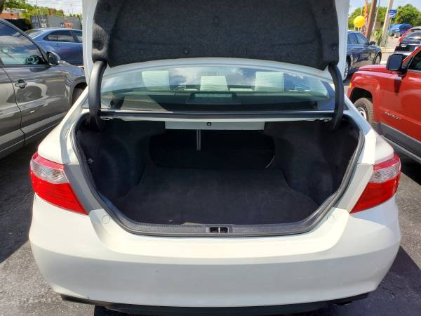 2017 Camry SE - 52k mi - Leather, Sport-Tuned Suspension, Navi -... for sale in Fort Myers, FL – photo 6