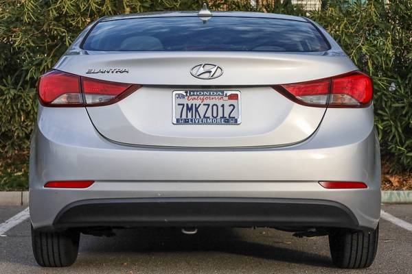 2016 Hyundai Elantra SE sedan Symphony Air Silver for sale in Livermore, CA – photo 5