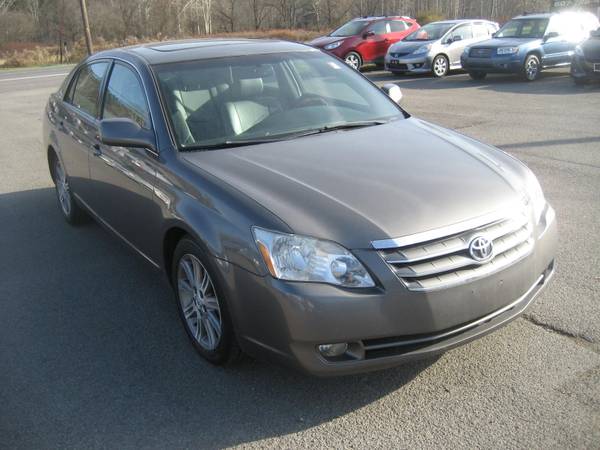 2005 Toyota Avalon Limited - Clean CarFax! - cars & trucks - by... for sale in ENDICOTT, NY