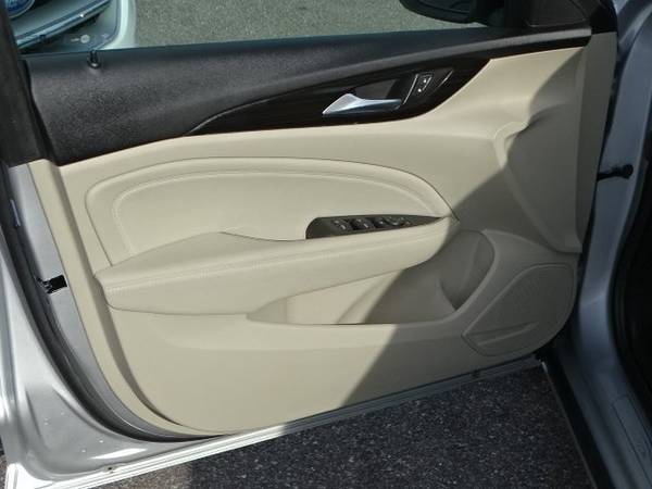 2018 *Buick* *Regal Sportback* *4dr Sedan Essence FWD for sale in Mobile, AL – photo 19