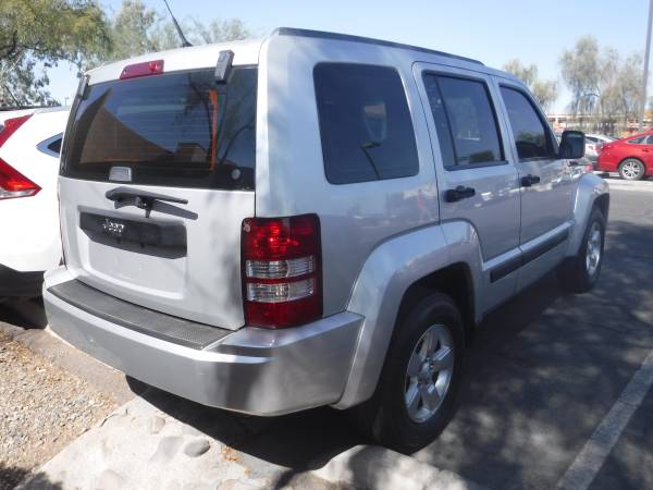 2011 Jeep Liberty Sport -Great Condition********** - cars & trucks -... for sale in Mesa, AZ – photo 4