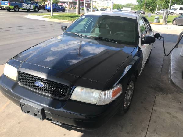 2006 Ford Crown Victoria 158k Police Package Run Very good Ready to for sale in Silver Spring, District Of Columbia – photo 2