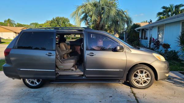 Toyota Sienna - cars & trucks - by owner - vehicle automotive sale for sale in Bradenton, FL