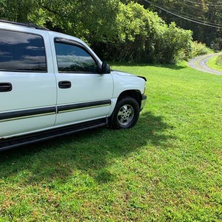 2001 Suburban 4x4 for sale in Millport, NY – photo 15