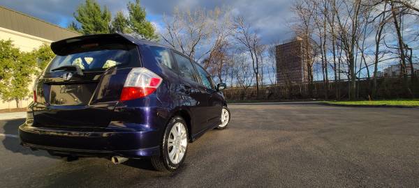 09 Honda Fit Sport Automatic 1owner/ - by dealer for sale in East Hartford, CT – photo 4