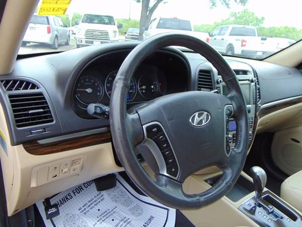 2012 Hyundai Santa Fe Limited - - by dealer - vehicle for sale in Devine, TX – photo 4