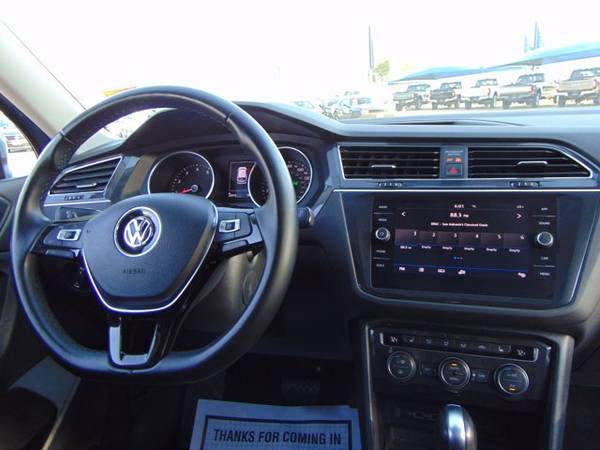 2019 Volkswagen VW Tiguan 2 0t Se ( Mileage: 32, 913! - cars & for sale in Devine, TX – photo 19