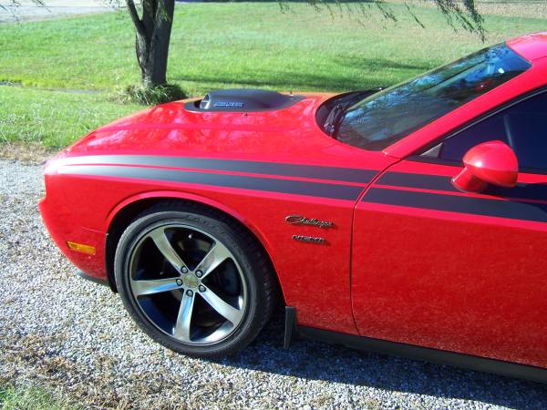 Reduced- 2014 Dodge Challenger R/T Shaker ( 22,700 Original Miles )... for sale in Underwood, IN – photo 8