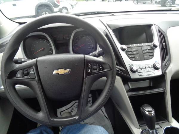 OPEN! 2017 Chevy Chevrolet Equinox LS AWD Loaded IPOD 1-Owner - cars... for sale in Hampton Falls, ME – photo 12