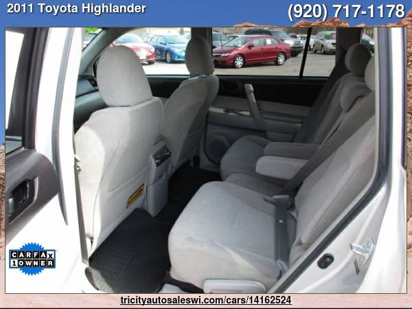 2011 TOYOTA HIGHLANDER BASE AWD 4DR SUV Family owned since 1971 for sale in MENASHA, WI – photo 18