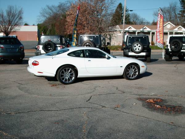 1998 Jaguar XK-8 Coupe MINT! - cars & trucks - by dealer - vehicle... for sale in Warwick, MA – photo 8