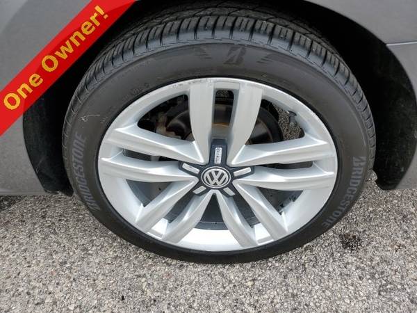 2017 Volkswagen Passat 1.8T SE for sale in Green Bay, WI – photo 14