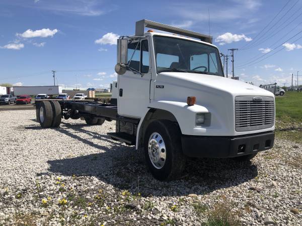 2003 Freightliner FL70 Cab/Chassis - - by dealer for sale in Lancaster, OH – photo 3