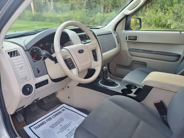 2011 Ford Escape xls SUV fwd 5spd manual 78,000 1 owner clean for sale in WEBSTER, NY – photo 9