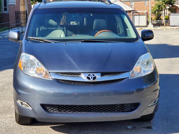 2008 Toyota Sienna XLE LIMITED AWD for sale in Bayside, NY – photo 2